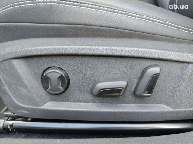 Серый Фольксваген ID.4, объемом двигателя 0 л и пробегом 64 тыс. км за 24000 $, фото 11 на Automoto.ua