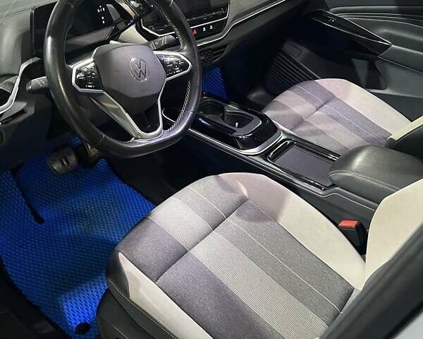 Серый Фольксваген ID.4, объемом двигателя 0 л и пробегом 70 тыс. км за 24000 $, фото 5 на Automoto.ua