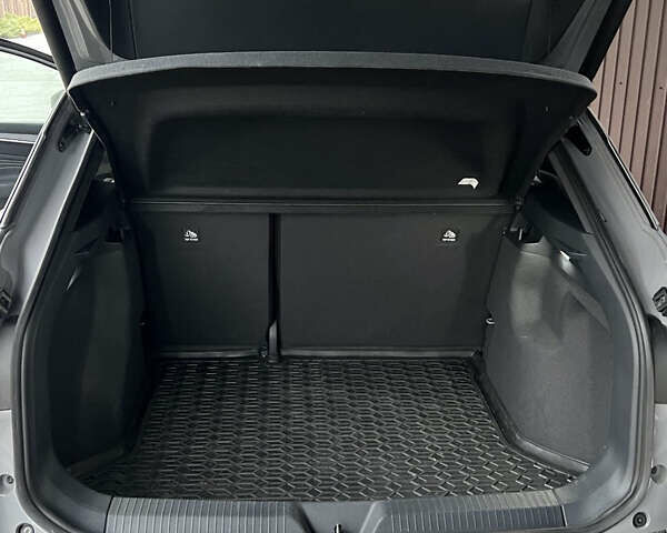 Серый Фольксваген ID.4, объемом двигателя 0 л и пробегом 67 тыс. км за 22800 $, фото 7 на Automoto.ua