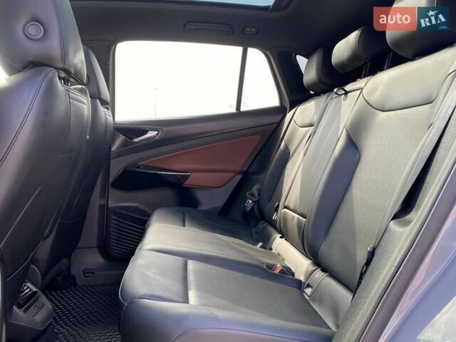 Серый Фольксваген ID.4, объемом двигателя 0 л и пробегом 31 тыс. км за 30490 $, фото 25 на Automoto.ua