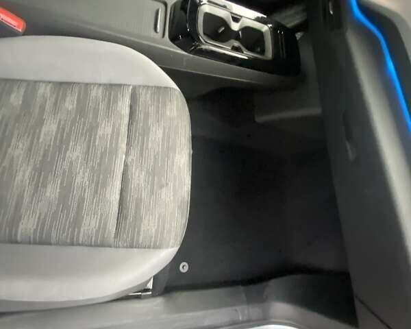 Сірий Фольксваген ID.4, об'ємом двигуна 0 л та пробігом 178 тис. км за 19299 $, фото 30 на Automoto.ua