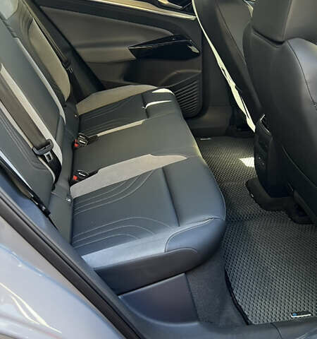 Серый Фольксваген ID.4, объемом двигателя 0 л и пробегом 69 тыс. км за 23500 $, фото 15 на Automoto.ua