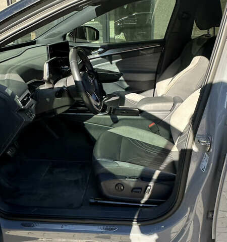 Серый Фольксваген ID.4, объемом двигателя 0 л и пробегом 110 тыс. км за 21900 $, фото 11 на Automoto.ua