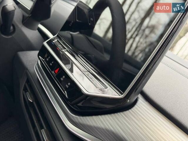 Сірий Фольксваген ID.4, об'ємом двигуна 0 л та пробігом 77 тис. км за 22350 $, фото 43 на Automoto.ua