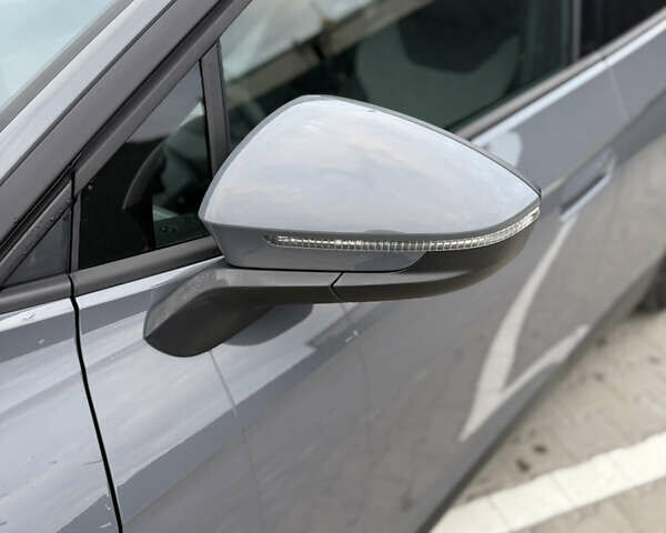 Сірий Фольксваген ID.4, об'ємом двигуна 0 л та пробігом 28 тис. км за 22300 $, фото 7 на Automoto.ua