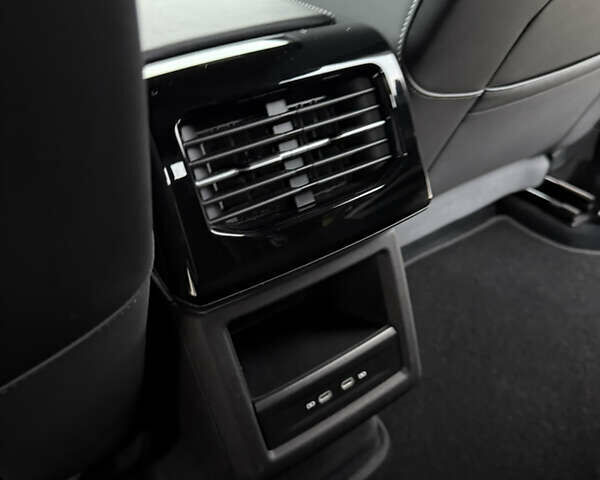 Сірий Фольксваген ID.4, об'ємом двигуна 0 л та пробігом 28 тис. км за 22300 $, фото 32 на Automoto.ua