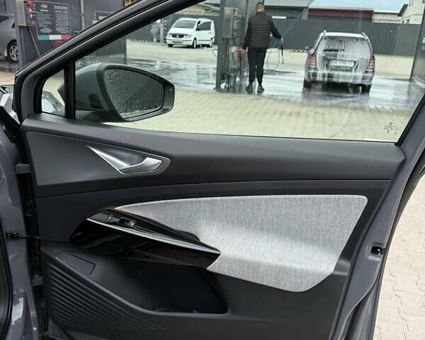 Сірий Фольксваген ID.4, об'ємом двигуна 0 л та пробігом 28 тис. км за 22300 $, фото 23 на Automoto.ua