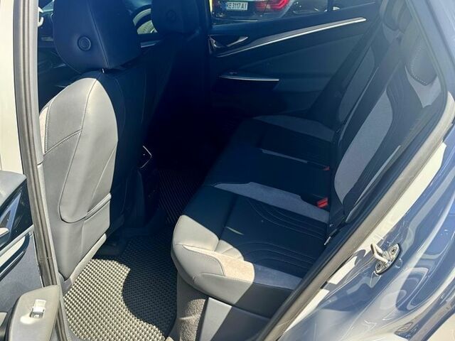 Серый Фольксваген ID.4, объемом двигателя 0 л и пробегом 13 тыс. км за 26500 $, фото 7 на Automoto.ua