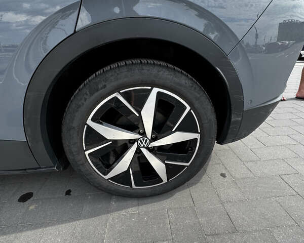 Сірий Фольксваген ID.4, об'ємом двигуна 0 л та пробігом 31 тис. км за 25000 $, фото 12 на Automoto.ua