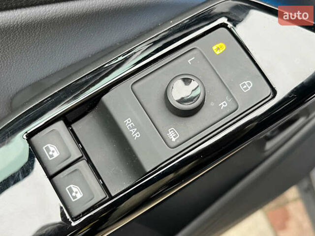 Серый Фольксваген ID.4, объемом двигателя 0 л и пробегом 7 тыс. км за 27400 $, фото 11 на Automoto.ua