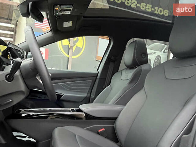 Серый Фольксваген ID.4, объемом двигателя 0 л и пробегом 7 тыс. км за 27400 $, фото 8 на Automoto.ua