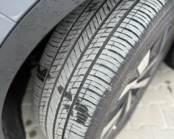 Сірий Фольксваген ID.4, об'ємом двигуна 0 л та пробігом 28 тис. км за 22300 $, фото 5 на Automoto.ua