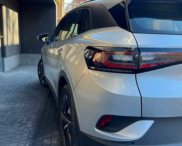 Серый Фольксваген ID.4, объемом двигателя 0 л и пробегом 37 тыс. км за 26200 $, фото 2 на Automoto.ua