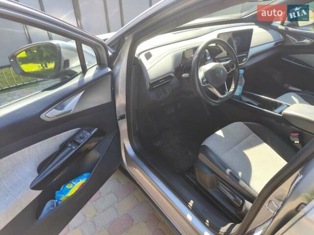 Серый Фольксваген ID.4, объемом двигателя 0 л и пробегом 58 тыс. км за 22800 $, фото 3 на Automoto.ua