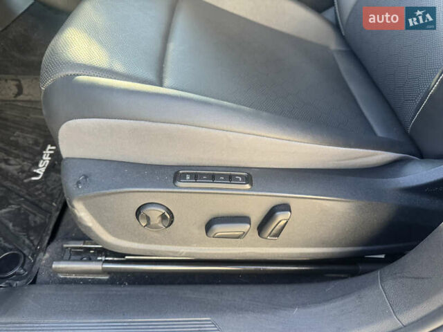 Сірий Фольксваген ID.4, об'ємом двигуна 0 л та пробігом 25 тис. км за 26500 $, фото 7 на Automoto.ua