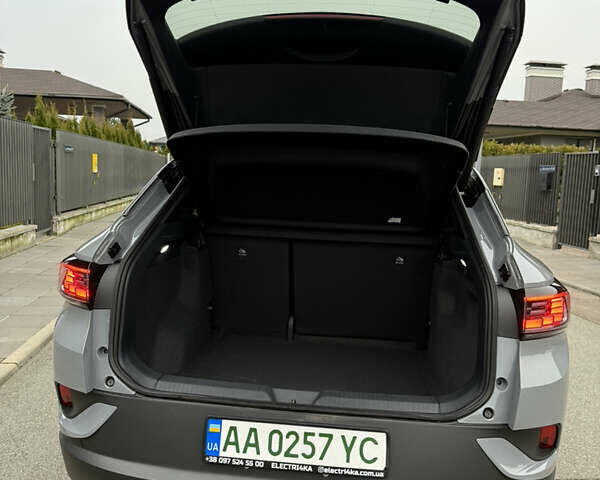 Сірий Фольксваген ID.4, об'ємом двигуна 0 л та пробігом 38 тис. км за 25300 $, фото 30 на Automoto.ua