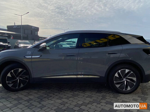 Серый Фольксваген ID.4, объемом двигателя 85 л и пробегом 30 тыс. км за 26999 $, фото 3 на Automoto.ua