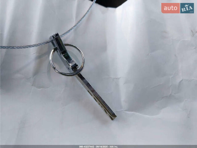 Серый Фольксваген ID.4, объемом двигателя 0 л и пробегом 13 тыс. км за 10000 $, фото 7 на Automoto.ua