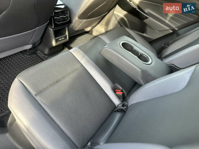 Серый Фольксваген ID.4, объемом двигателя 0 л и пробегом 80 тыс. км за 22500 $, фото 35 на Automoto.ua