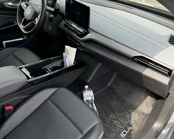 Сірий Фольксваген ID.4, об'ємом двигуна 0 л та пробігом 31 тис. км за 25000 $, фото 10 на Automoto.ua