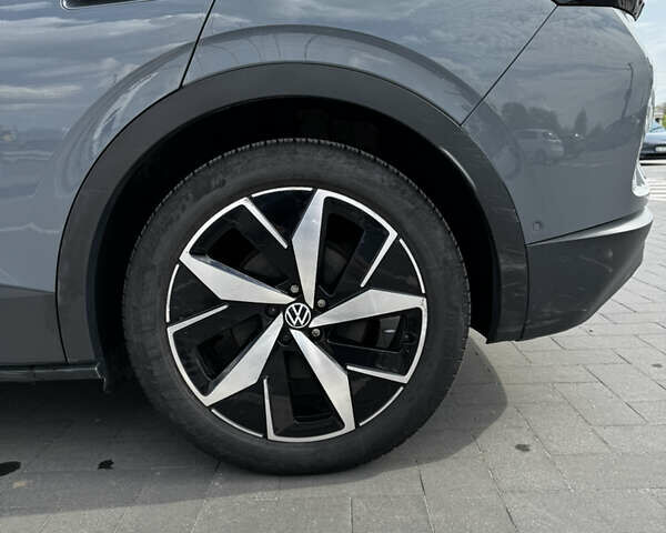 Сірий Фольксваген ID.4, об'ємом двигуна 0 л та пробігом 31 тис. км за 25000 $, фото 13 на Automoto.ua