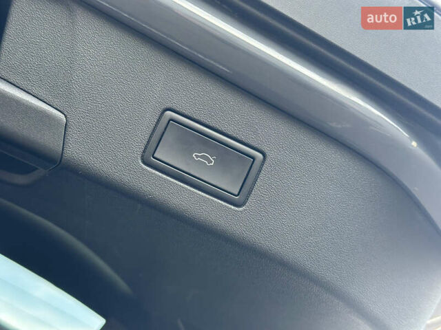 Серый Фольксваген ID.4, объемом двигателя 0 л и пробегом 80 тыс. км за 22500 $, фото 17 на Automoto.ua