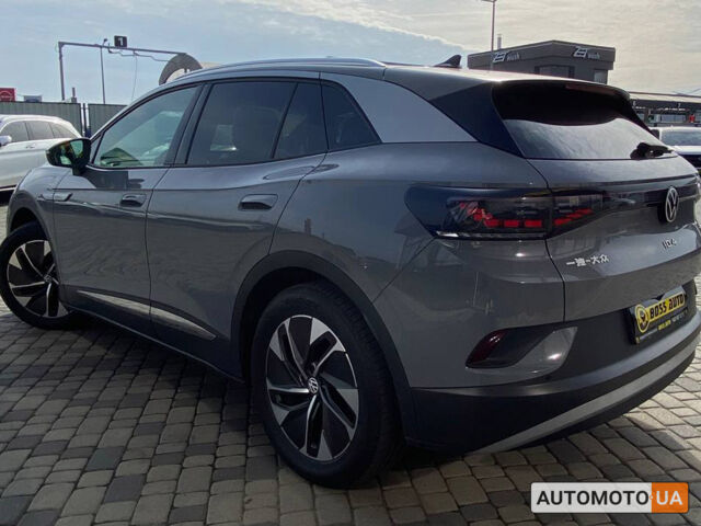 Серый Фольксваген ID.4, объемом двигателя 85 л и пробегом 30 тыс. км за 26999 $, фото 4 на Automoto.ua