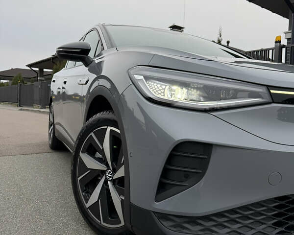 Сірий Фольксваген ID.4, об'ємом двигуна 0 л та пробігом 38 тис. км за 25300 $, фото 2 на Automoto.ua