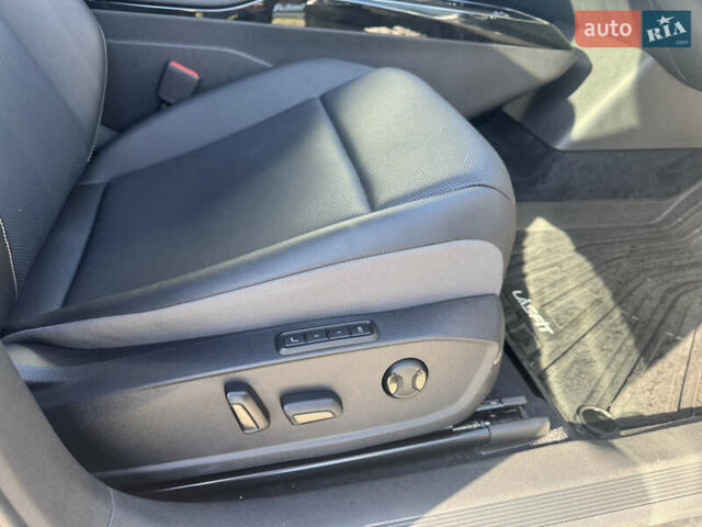 Сірий Фольксваген ID.4, об'ємом двигуна 0 л та пробігом 25 тис. км за 26500 $, фото 8 на Automoto.ua