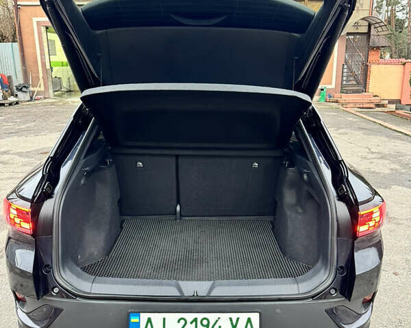 Серый Фольксваген ID.4, объемом двигателя 0 л и пробегом 63 тыс. км за 24500 $, фото 10 на Automoto.ua