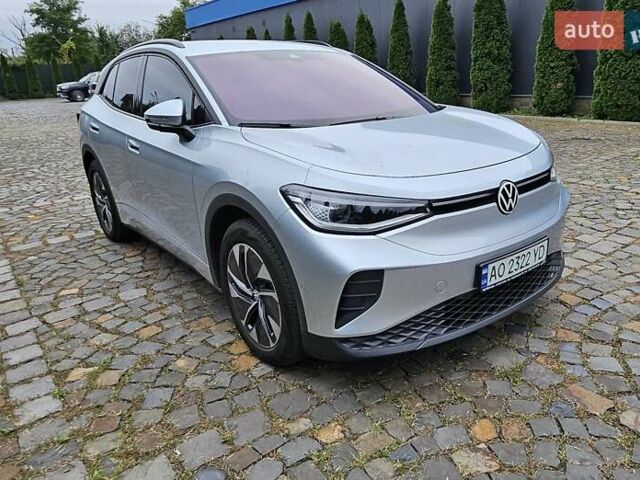 Серый Фольксваген ID.4, объемом двигателя 0 л и пробегом 2 тыс. км за 35500 $, фото 6 на Automoto.ua