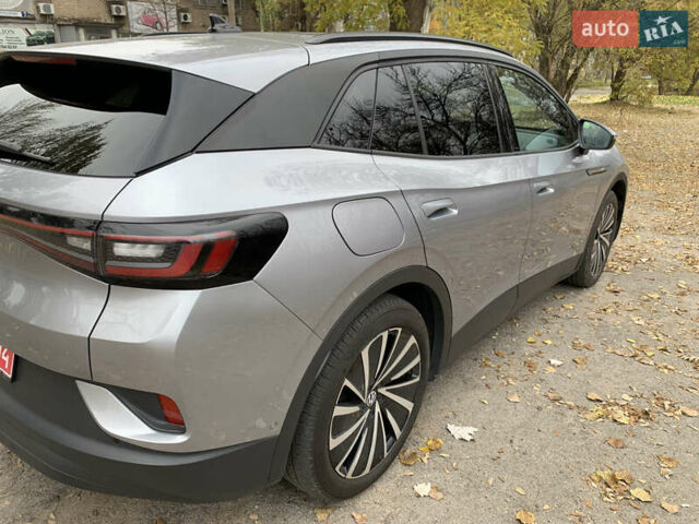 Сірий Фольксваген ID.4, об'ємом двигуна 0 л та пробігом 17 тис. км за 25300 $, фото 13 на Automoto.ua