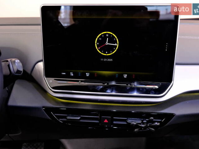 Серый Фольксваген ID.4, объемом двигателя 0 л и пробегом 13 тыс. км за 29900 $, фото 17 на Automoto.ua