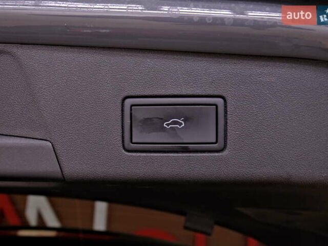 Серый Фольксваген ID.4, объемом двигателя 0 л и пробегом 13 тыс. км за 29900 $, фото 46 на Automoto.ua