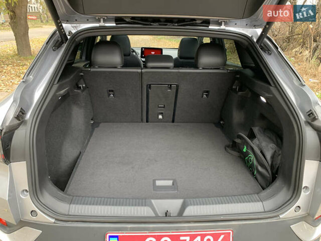 Сірий Фольксваген ID.4, об'ємом двигуна 0 л та пробігом 17 тис. км за 25300 $, фото 5 на Automoto.ua