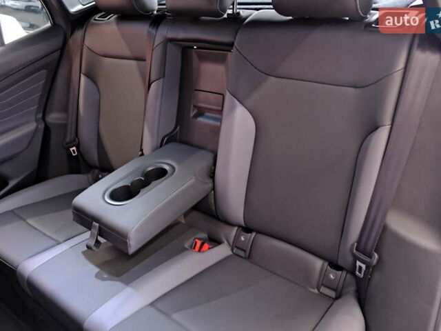 Серый Фольксваген ID.4, объемом двигателя 0 л и пробегом 13 тыс. км за 29900 $, фото 32 на Automoto.ua