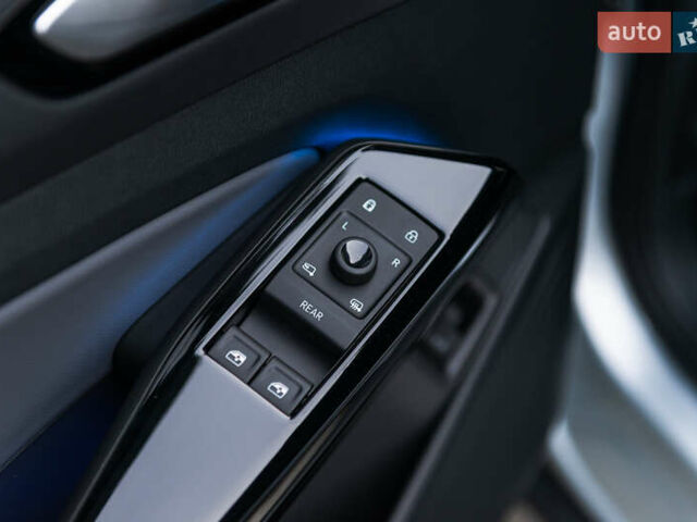 Серый Фольксваген ID.4, объемом двигателя 0 л и пробегом 1 тыс. км за 35500 $, фото 23 на Automoto.ua