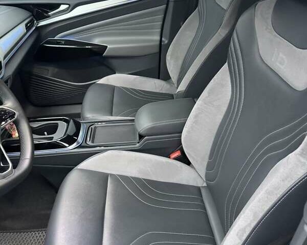 Сірий Фольксваген ID.4, об'ємом двигуна 0 л та пробігом 72 тис. км за 25500 $, фото 13 на Automoto.ua