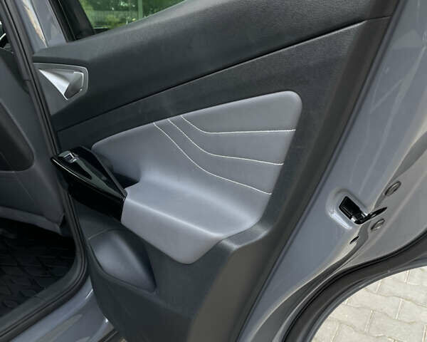 Серый Фольксваген ID.4, объемом двигателя 0 л и пробегом 13 тыс. км за 29000 $, фото 31 на Automoto.ua