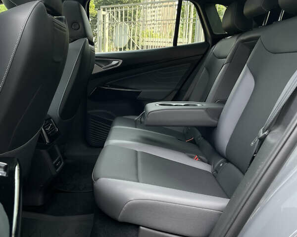 Серый Фольксваген ID.4, объемом двигателя 0 л и пробегом 13 тыс. км за 29000 $, фото 30 на Automoto.ua