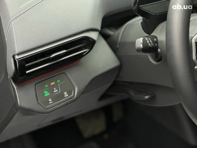 Серый Фольксваген ID.4, объемом двигателя 0 л и пробегом 3 тыс. км за 29990 $, фото 34 на Automoto.ua