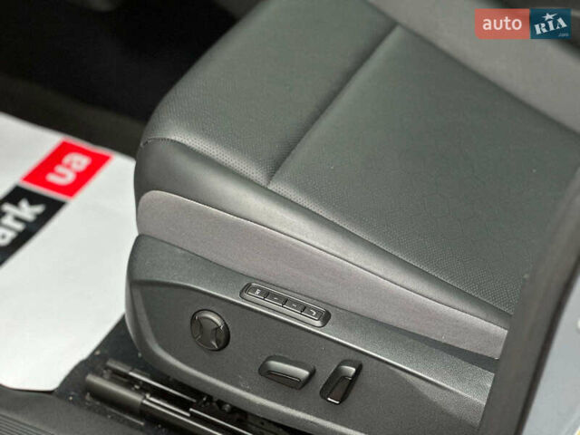 Серый Фольксваген ID.4, объемом двигателя 0 л и пробегом 3 тыс. км за 29990 $, фото 32 на Automoto.ua