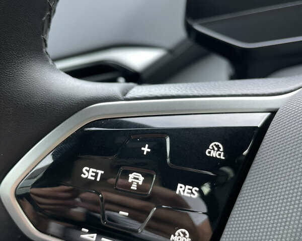 Серый Фольксваген ID.4, объемом двигателя 0 л и пробегом 13 тыс. км за 29000 $, фото 21 на Automoto.ua