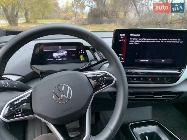 Сірий Фольксваген ID.4, об'ємом двигуна 0 л та пробігом 17 тис. км за 25300 $, фото 6 на Automoto.ua