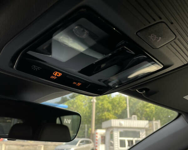 Серый Фольксваген ID.4, объемом двигателя 0 л и пробегом 13 тыс. км за 29000 $, фото 25 на Automoto.ua