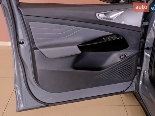 Серый Фольксваген ID.4, объемом двигателя 0 л и пробегом 13 тыс. км за 29900 $, фото 28 на Automoto.ua