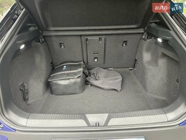 Синій Фольксваген ID.4, об'ємом двигуна 0 л та пробігом 101 тис. км за 22800 $, фото 70 на Automoto.ua