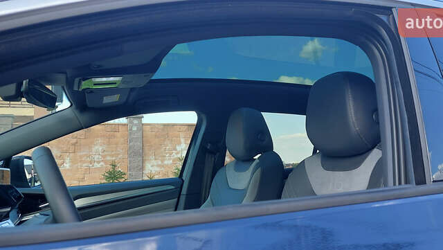 Синий Фольксваген ID.4, объемом двигателя 0 л и пробегом 35 тыс. км за 29000 $, фото 2 на Automoto.ua