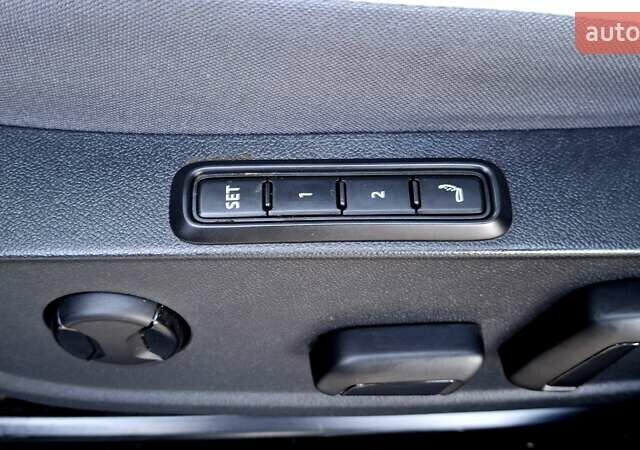 Синий Фольксваген ID.4, объемом двигателя 0 л и пробегом 65 тыс. км за 22500 $, фото 30 на Automoto.ua