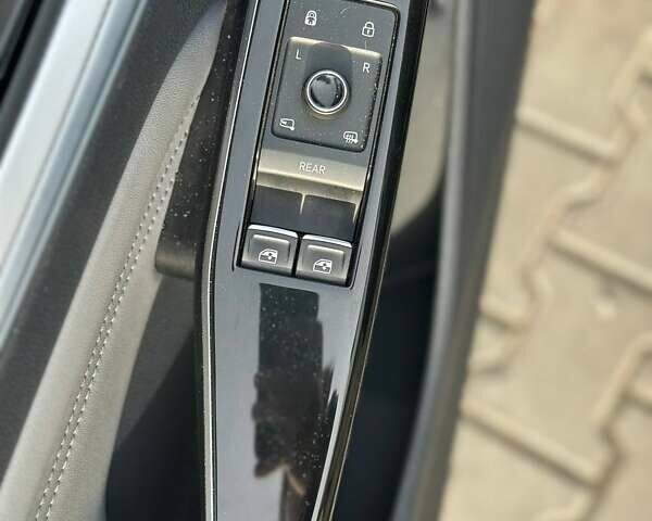 Синий Фольксваген ID.4, объемом двигателя 0 л и пробегом 30 тыс. км за 26500 $, фото 26 на Automoto.ua